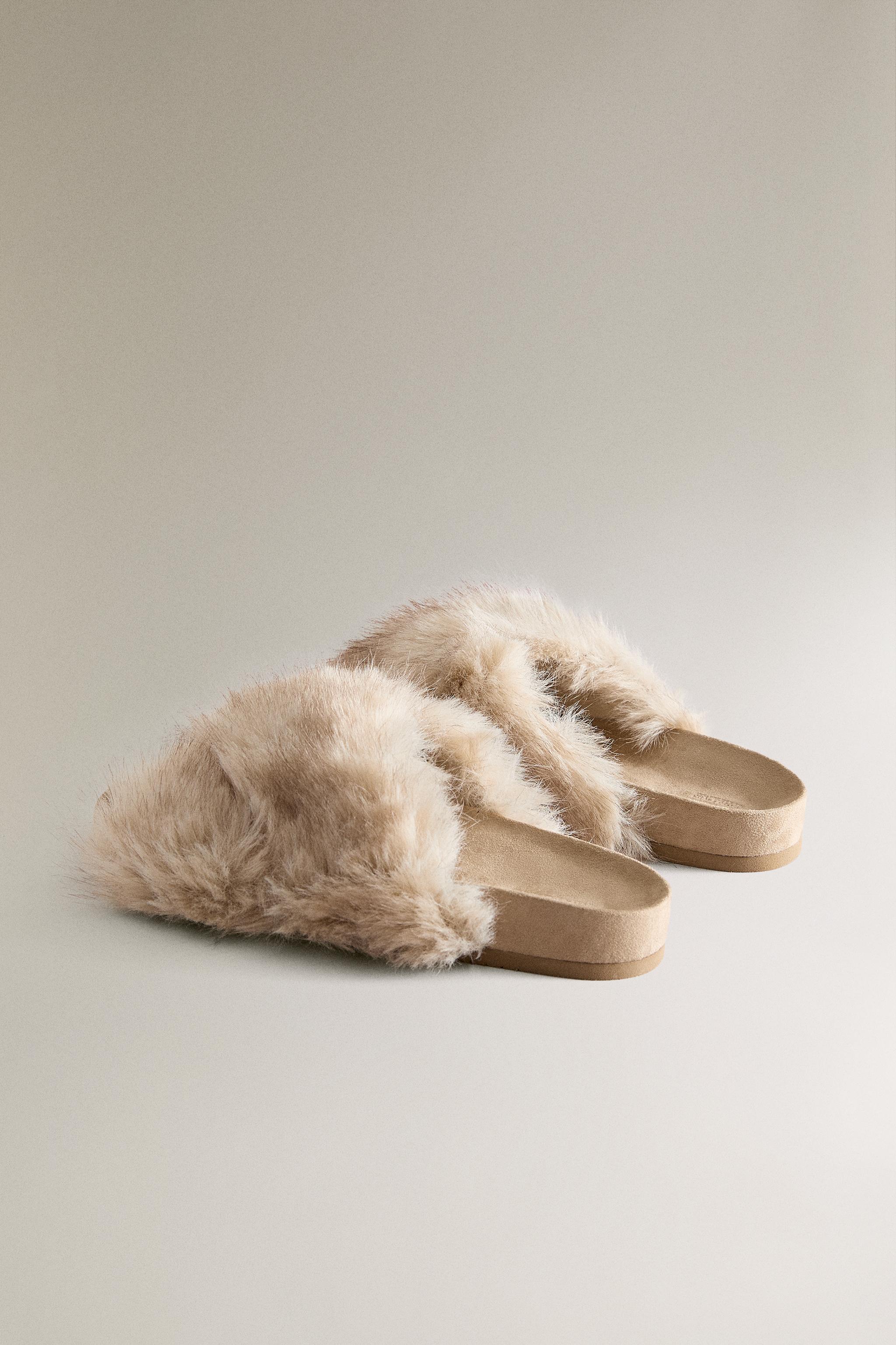 CROSSOVER SANDALS WITH FAUX FUR